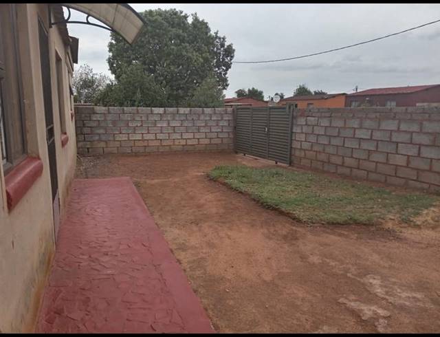 3 BEDROOM HOUSE FOR SALE IN PALM RIDGE